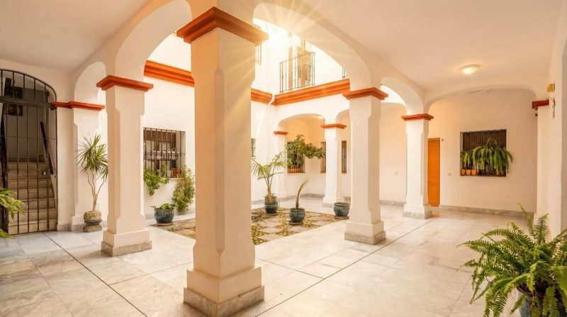 Hogar de San Lorenzo, patio
