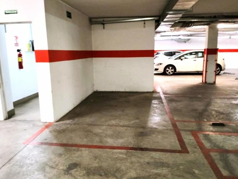 Arrayán con Garaje, apartamento en Sevilla